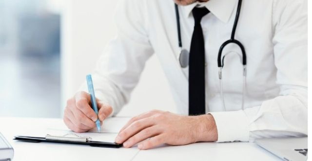 В Верхоянском районе врач обвинен в служебном подлоге: Знакомая попросила сфабриковать больничный лист