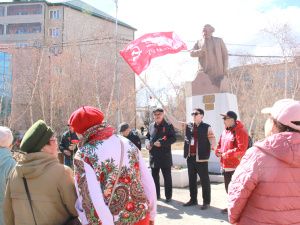 Коммунисты Якутии: Нет — глумлению над памятником Карлу Марксу и одноименным сквером! 