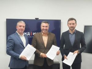 АО «АК «ЖДЯ» и АО «Инвестиционная компания «РЖД-инвест» подписали ряд договоров