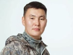 В Якутии глава района фиктивно продал за копейки внедорожник