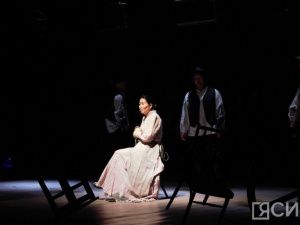 Бурятский театр драмы представит три спектакля якутским зрителям