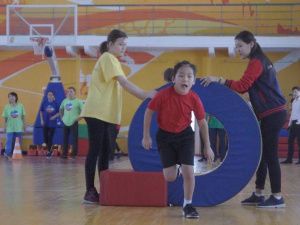 В Якутске прошла семейная эстафета «Веселые старты»  