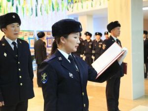 В МВД Якутии молодые сотрудники торжественно приняли присягу