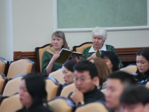 В Окружной администрации Якутска представили книгу «Донбасс: история борьбы за воссоединение с Россией»