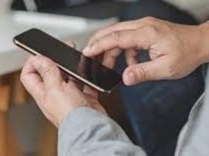 Мошенники изо дня в день настойчиво звонили жителю Якутии, пока он не попался на их уловку