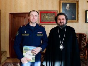 В Епархиальном управлении Якутской Епархии состоялась рабочая встреча врио начальника УФСИН Василия Седрисева и Архиепископа Якутского и Ленского Романа