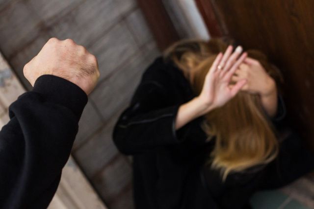 40-летний мужчина угрожал убийством своей жене