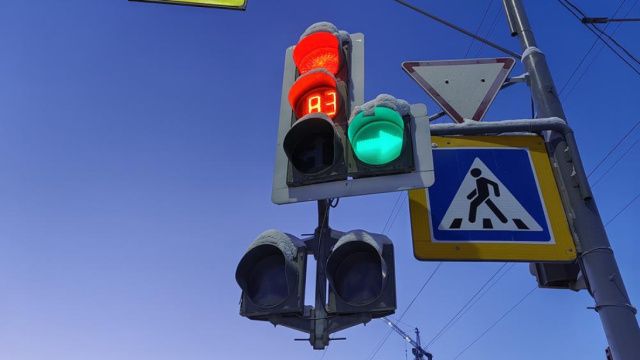 Светофоры на четырех перекрестках Якутска вернут к прежнему режиму работы