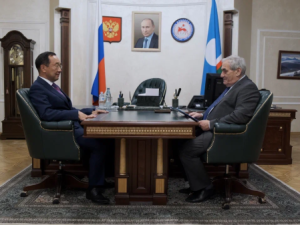 Айсен Николаев обсудил с Вячеславом Штыровым вопросы энергетики