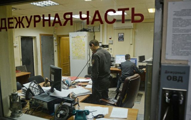 В Намском районе подростки обокрали библиотеку