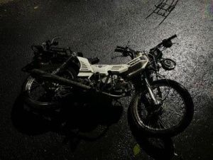 В Алданском районе подросток-мопедист попал в реанимацию после столкновения с автобусом