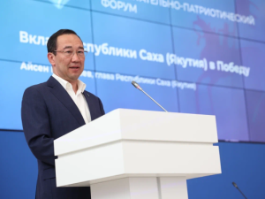 Айсен Николаев поблагодарил якутских военкоров за правдивую картину событий в СВО