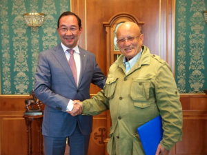 Айсен Николаев встретился с Сергеем Карагановым