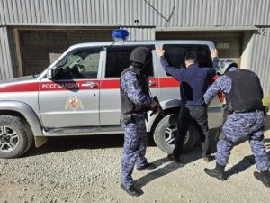 В Якутске росгвардейцы задержали дебошира, находившегося в федеральном розыске