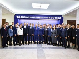 Глава Якутии поставил задачи перед новым составом правительства республики