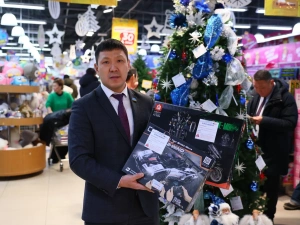 Инфраструктурный блок Правительства во главе с Дмитрием Садовниковым присоединился к акции «Ёлка добра»