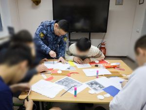 Несовершеннолетние, подозреваемые и обвиняемые в совершении преступлений, принимают участие в новогодних мероприятиях