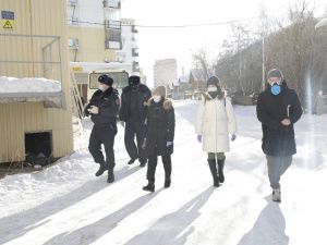 В Якутске провели акцию по профилактике коронавируса среди бездомных 