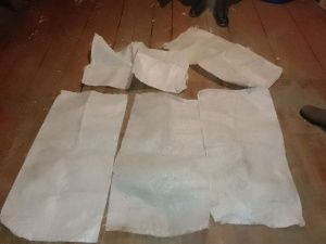 В Хангаласском улусе животновод украл 27 мешков комбикорма и раздал родственникам