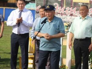 Егор Борисов проводит встречи в Чурапче