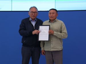 В Якутске наградили волонтёров-предпринимателей, помогающих бойцам СВО