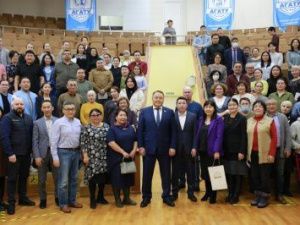 Жители Автодорожного округа приняли отчет Альберта Семенова за 2022 год