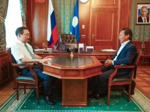 Строительство дорог, социальных объектов и подготовка к «Играм Манчаары».  Айсен Николаев и Михаил Соров обсудили вопросы развития Таттинского улуса