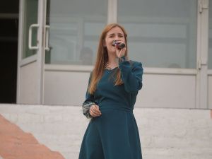 ДДН провел танцевально-музыкальный вечер