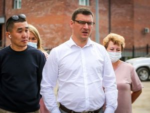 В Якутске благоустраивают общественные пространства и дворовые территории   