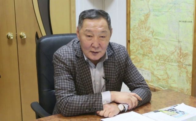 ЗАЧЕМ ОНИ КАЧАЮТ ЛОДКУ