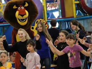 «Подари улыбку миру»! Веселый интерактив в  ТРК «Чудо-парк»