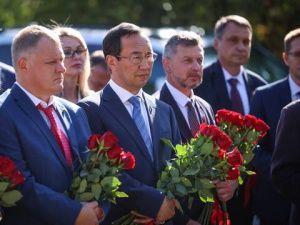 В Нерюнгри почтили память погибших при освоении Южно-Якутского угольного комплекса