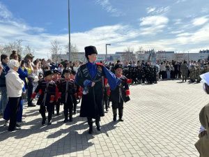 Детский парад «Живет Победа в поколениях» прошел в Якутске