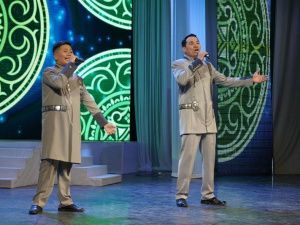 Каждый номер «Сырдык сүүрээн» - отдельный спектакль