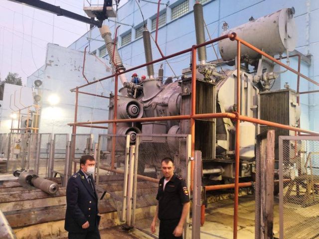 Прокуратура Якутии проводит проверку по факту разлива нефтепродуктов на реке Вилюй