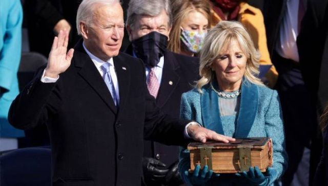 Джо Байден вступил в должность президента США