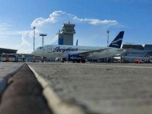 Самолет авиакомпании «Якутия» не смог приземлиться в Якутске из-за сильного попутного ветра