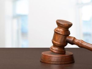 В Якутске мать и дочь получили реальные сроки за хищение детских пособий на 1,3 млн рублей