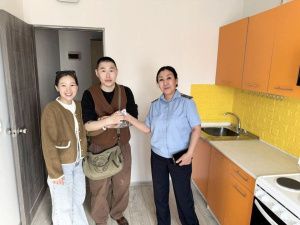 Судебные приставы Якутии обеспечили жильем детей-сирот