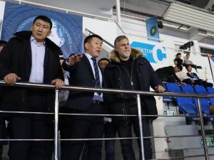 Кирилл Бычков осмотрел ход ремонтных работ в спортивных объектах Якутска