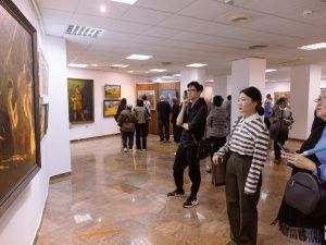 В Якутске открылась персональная выставка Федота Макарова «Рождение смыслов»