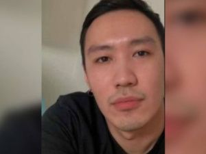 «Сильное отравление и позднее обращение». Мать Ивана Харитонова просит о помощи