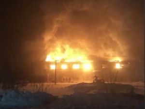 В Якутии на пожаре пострадали два человека