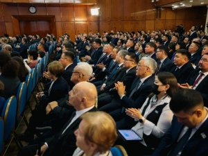 Послание Главы Республики Саха (Якутия) Государственному Собранию (Ил Тумэн) Республики Саха (Якутия)