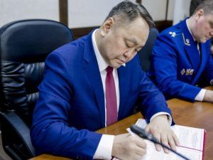Городская дума подписала соглашение о взаимодействии с прокуратурой Якутска