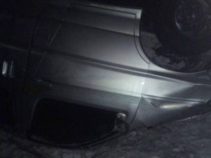 На дороге «Вилюй» перевернулся микроавтобус с девятью людьми