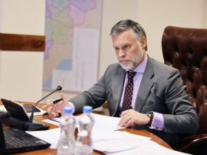 Кирилл Бычков обсудил вопросы взаимодействия правительства со Счетной палатой Якутии