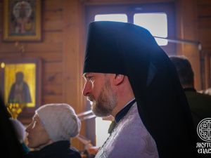 В Лазареву субботу Архиепископ Роман совершил Литургию в Спасском монастыре