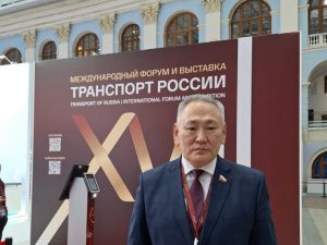 Сенатор РФ Сахамин Афанасьев принял участие в работе форума «Транспорт России»