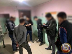 В Якутске полицейские задержали троих местных жителей, промышлявших сбытом гашиша